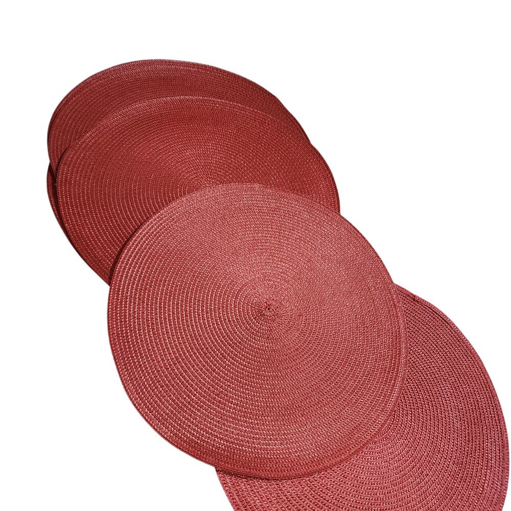 DII INDOOR/OUTDOOR SET OF 7 RED WOVEN ROUND PLACEMATS - Picture 3 of 3